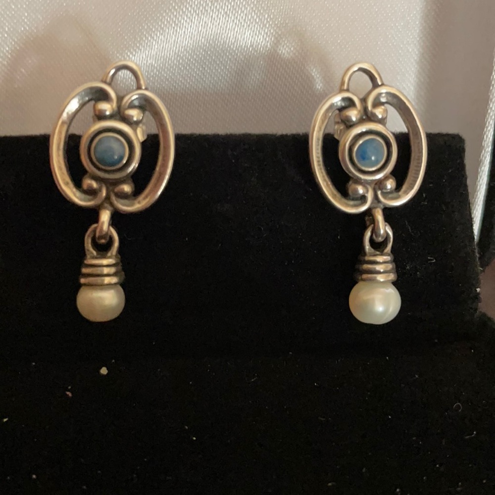 Silver earrings with blue stone and pearl drop
